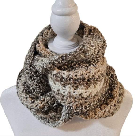 Handmade Crochet Bulky Scarf Multicolor 10 ways Puzzle Yarn Crossword Acrylic - Picture 9 of 17